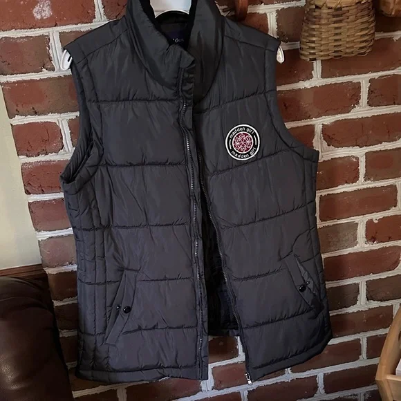 Madden girl gray Puffer Vest with Logo Patch - Picture 2 of 4